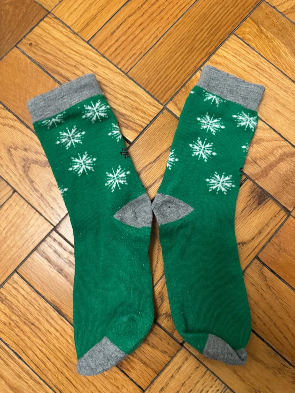 Disney’s Green Olaf Snowman Crew Socks - women